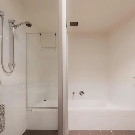 Inner-City 2 Bedroom Apartment - Perfectly Located Hobart Exterior photo
